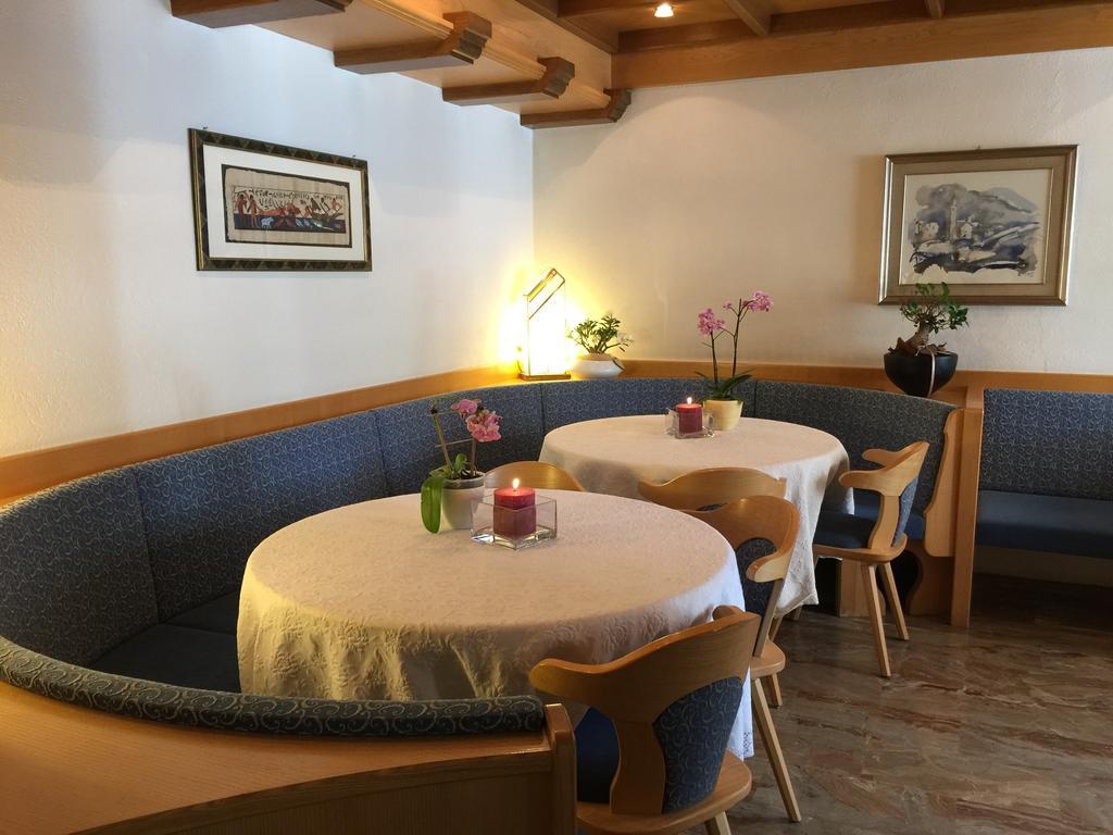 Albergo Alisander Corvara In Badia Extérieur photo